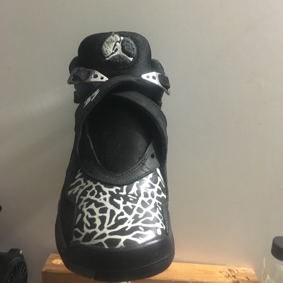 Customize Air Jordan - Picture 2 of 3